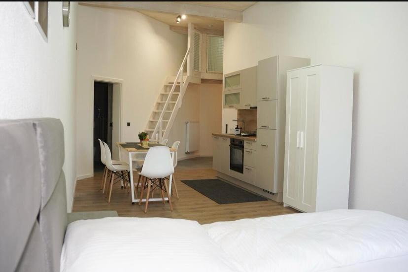 Sweet Apartment *