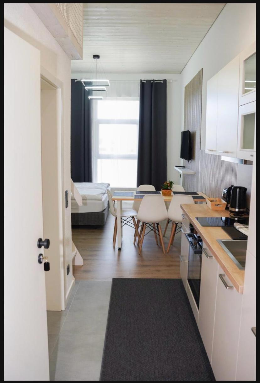 Sweet Apartment *